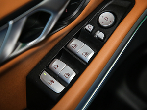 2020325Li M\b {܇ƅ^	