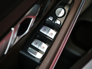 2020325Li װl {܇ƅ^	