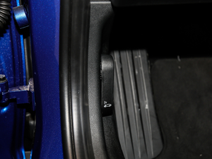 2020325i M\(yn)(dng)b g