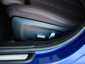 2020325Li xDrive M\b {{