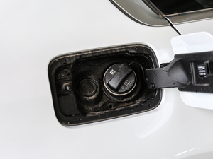 2020Ŀ 325Li M\(yn)(dng)b (x)(ji)^