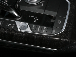 2020Ŀ 325Li M\b п؅^