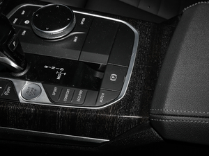 2020Ŀ 325Li M\b v܇Ƅ