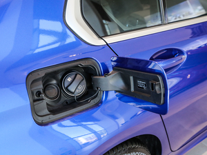 2020Ŀ 325Li xDrive M\b ^