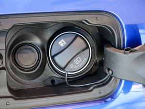 2020Ŀ 325Li xDrive M\b ^