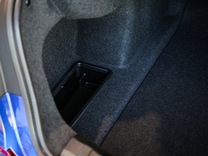 2020Ŀ 325Li xDrive M\(yn)(dng)b g