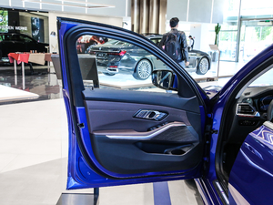 2020Ŀ 325Li xDrive M\(yn)(dng)b g