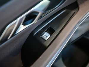 2020Ŀ 325Li xDrive M\b g