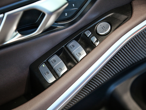 2020Ŀ 325Li xDrive M\(yn)(dng)b п؅^(q)