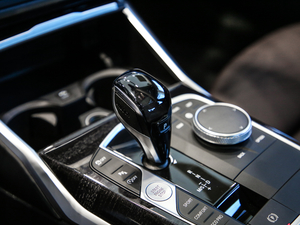 2020Ŀ 325Li xDrive M\(yn)(dng)b п؅^(q)