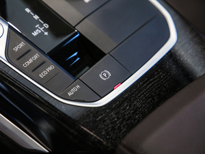 2020Ŀ 325Li xDrive M\(yn)(dng)b п؅^(q)