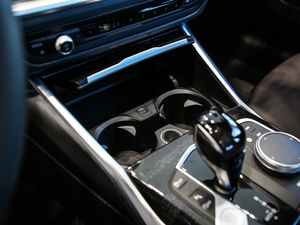 2020Ŀ 325Li xDrive M\(yn)(dng)b п؅^(q)