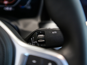 2020Ŀ 325Li xDrive M\b п؅^