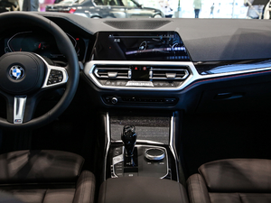 2020Ŀ 325Li xDrive M\b п؅^