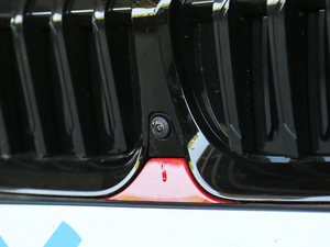 2020Ŀ 325Li M\ҹb ^