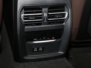 2020Ŀ 325Li M\ҹb g