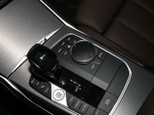 2020Ŀ 325Li M\(yn)(dng)ҹb {(dio)(ji)