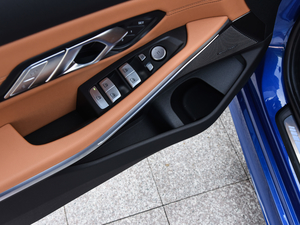 2020330Li M\ҹb ǰTg