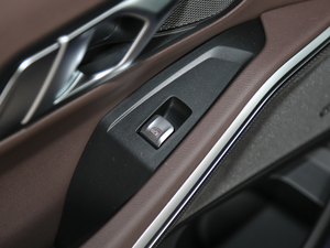 2020Ŀ 325i M\(yn)(dng)ҹb g