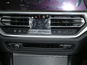 2020Ŀ 325i M\ҹb {{