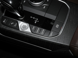 2020Ŀ 325i M\(yn)(dng)b п؅^(q)