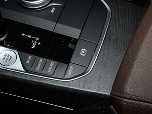 2020Ŀ 325i M\(yn)(dng)b v܇Ƅ(dng)