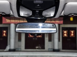 2020Ŀ 325i M\(yn)(dng)b ܇(ni)ҕR