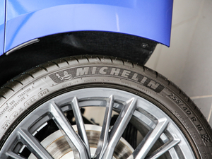 2020Ŀ 325Li M\(yn)(dng)ҹb ݆̥Ʒ