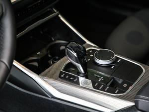 2020Ŀ 325Li M\ҹb п؅^