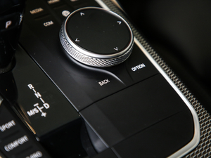 2020Ŀ 325Li M\ҹb п؅^