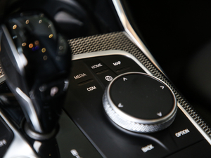 2020Ŀ 325Li M\ҹb п؅^