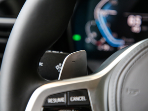 2020Ŀ 325Li M\ҹb п؅^