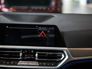 2020Ŀ 325Li M\ҹb п؅^