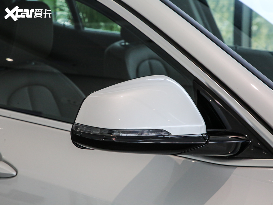 2020RX2 sDrive20i MԽҰb