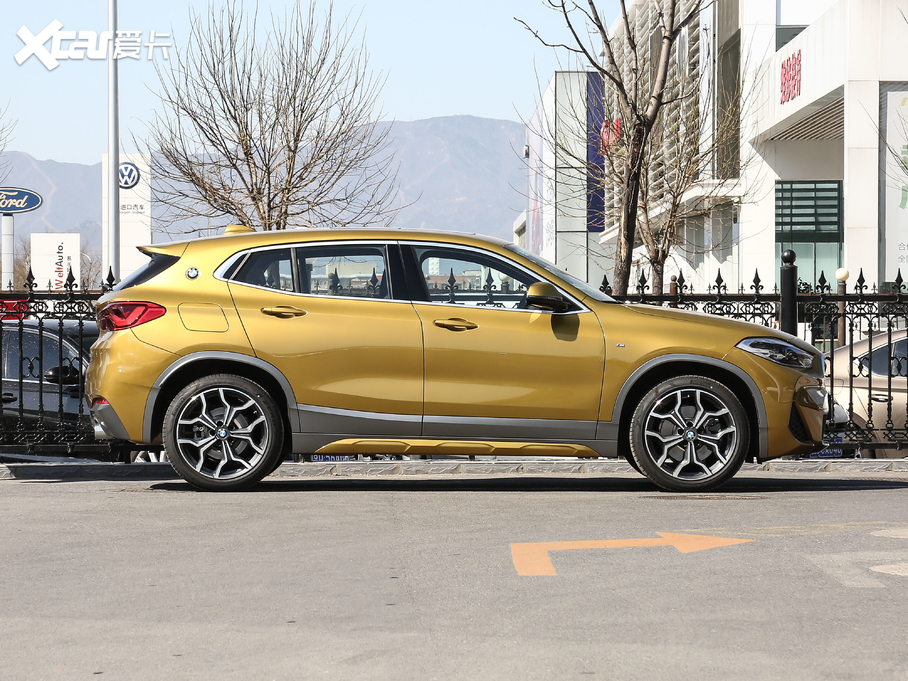 2020RX2 sDrive25i MԽҰb