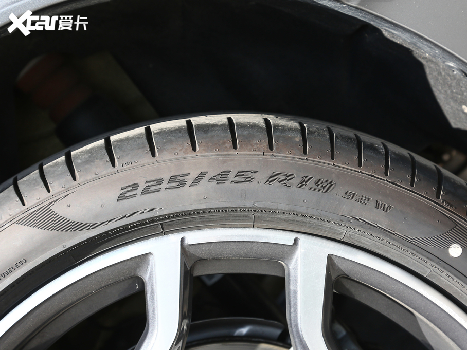 2020RX2 sDrive25i MԽҰb