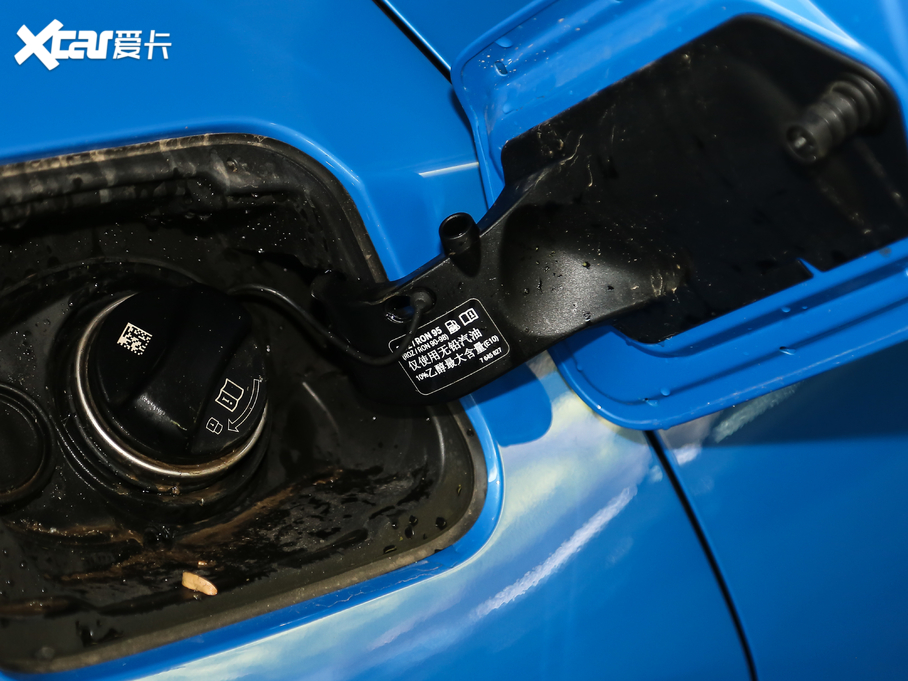 2020RX2 sDrive25i IM\b