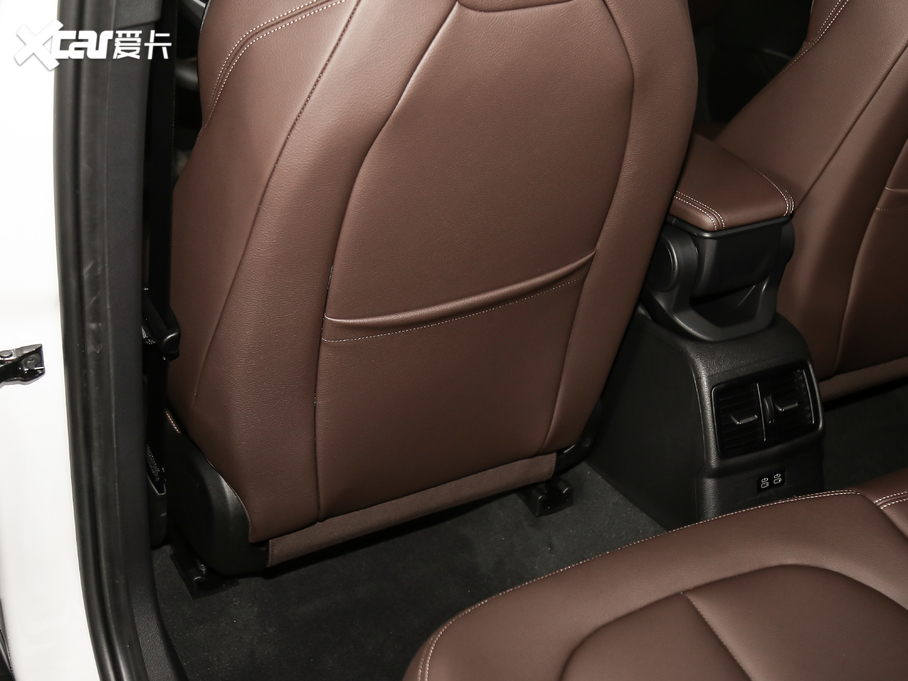 2020RX2 sDrive25i M\b