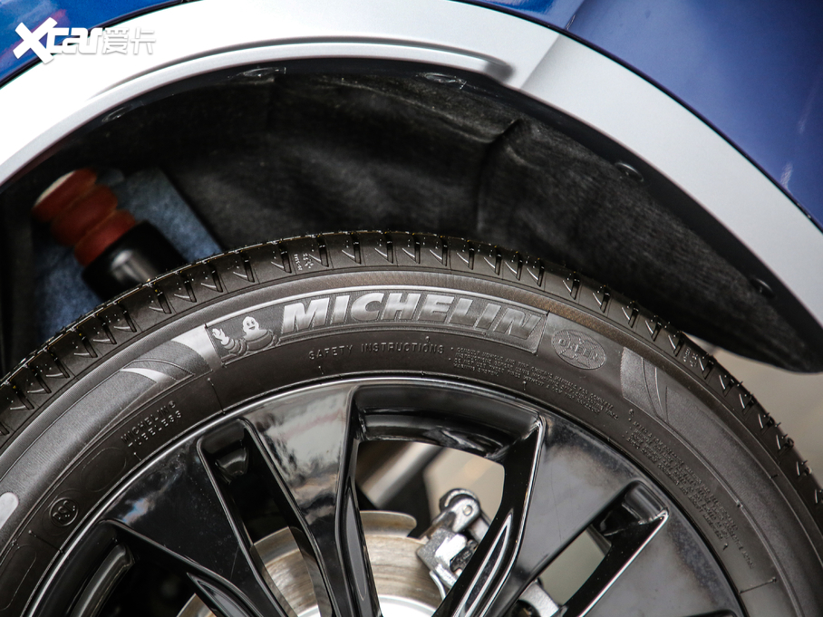 2020RX2 sDrive20i MԽҰb