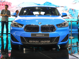 2020款xDrive25i M运动套装 正前