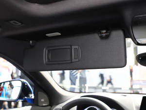 2020款xDrive25i M运动套装 遮阳板（左）