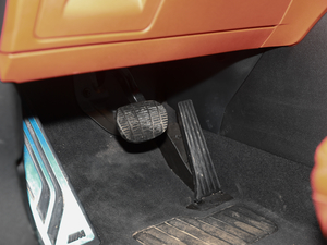 2020xDrive25i MԽҰb g