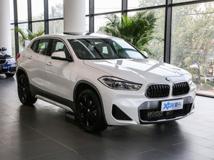 2020sDrive20i MԽҰb w^