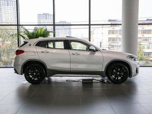 2020sDrive20i MԽҰb ȣ