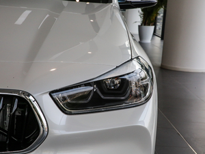 2020sDrive20i MԽҰb 