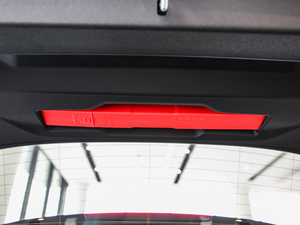 2020sDrive20i MԽҰb g