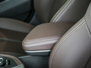 2020sDrive20i MԽҰb 