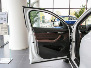 2020sDrive20i MԽҰb {λ܇T