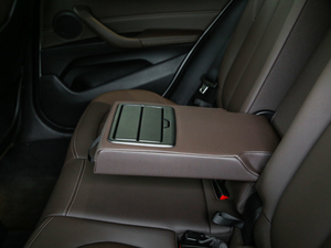 2020sDrive20i MԽҰb 