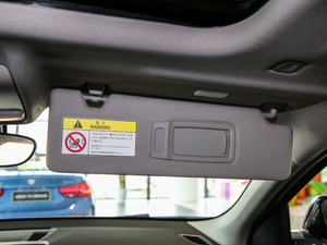 2020sDrive20i MԽҰb g